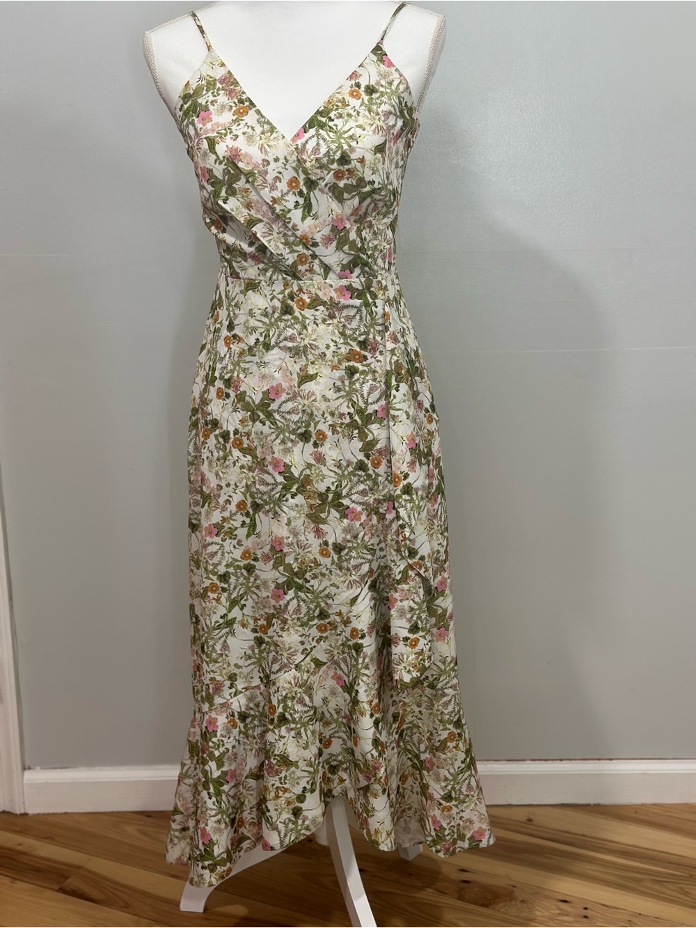 Chelsea28 Floral Midi Dress with V-Neck